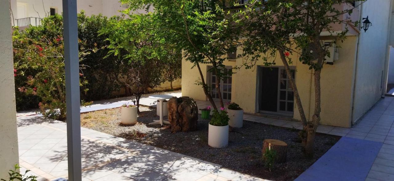 Cleo Rooms 250M From The Beach Malia Exterior foto