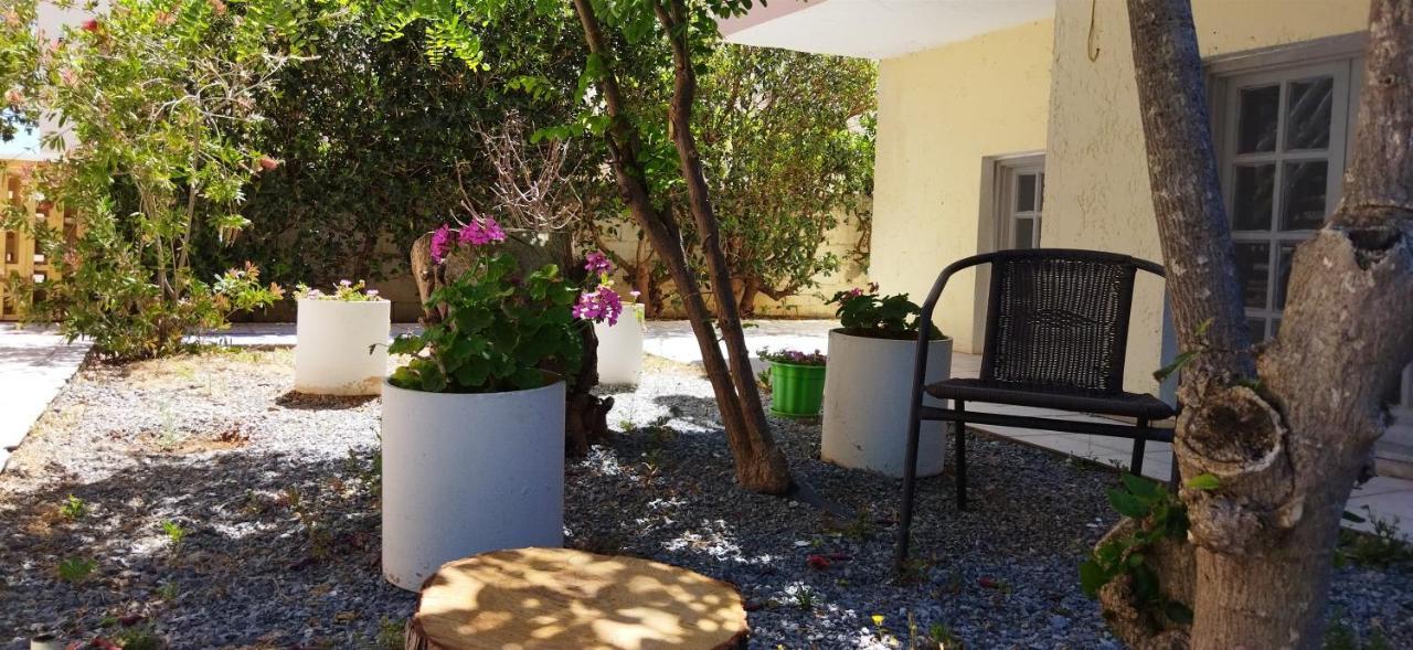 Cleo Rooms 250M From The Beach Malia Exterior foto
